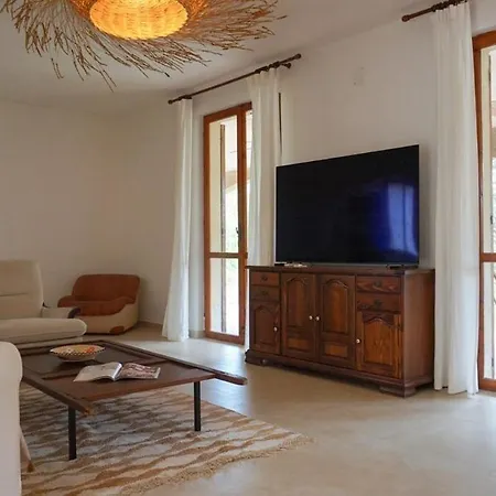 Maris Villa